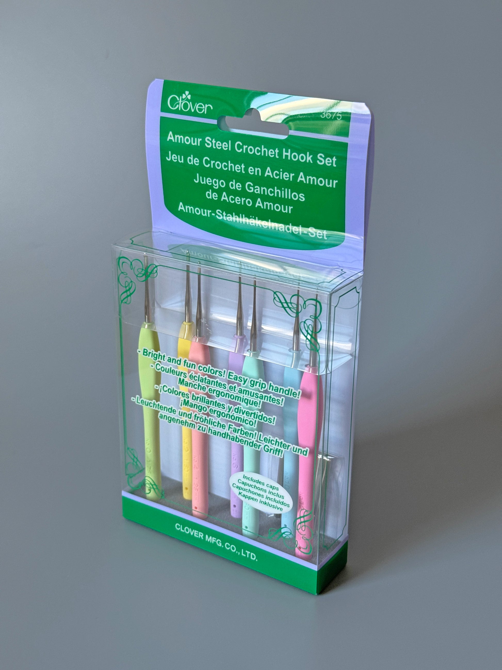 Clover Amour Steel Crochet Hook Set (0.6–1.75 mm)