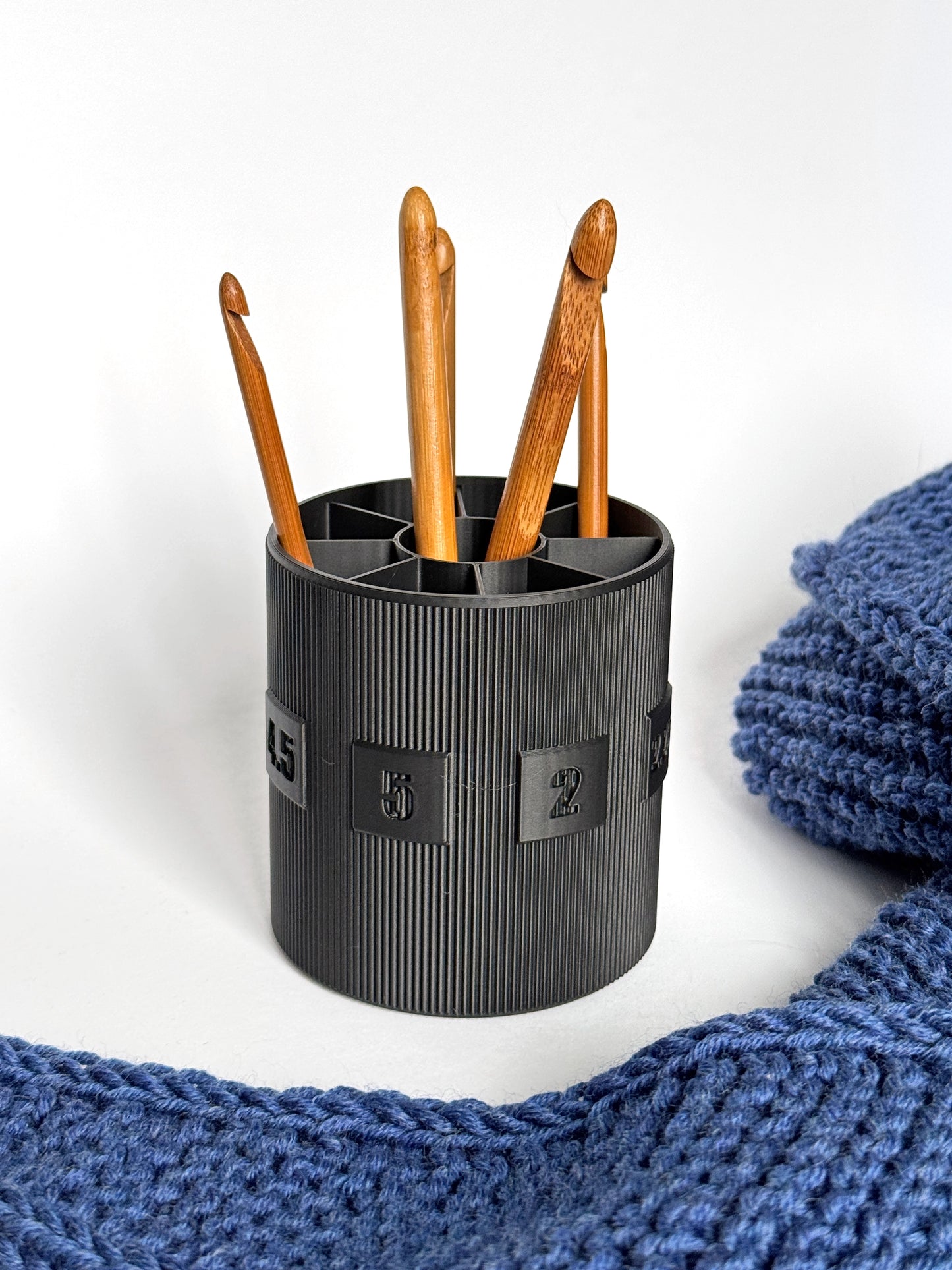 Crochet & Knitting Organizer – DPN Needle Holder with Rotating Base