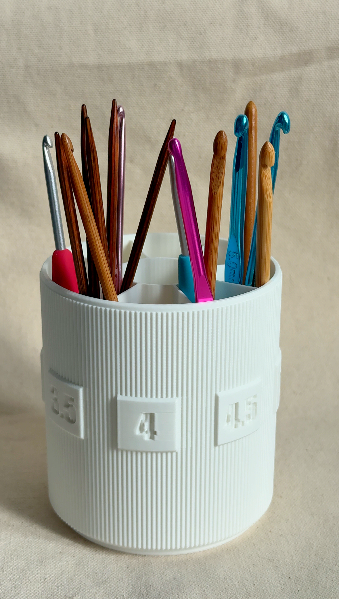 Crochet & Knitting Organizer – DPN Needle Holder with Rotating Base ColourPopCrafts