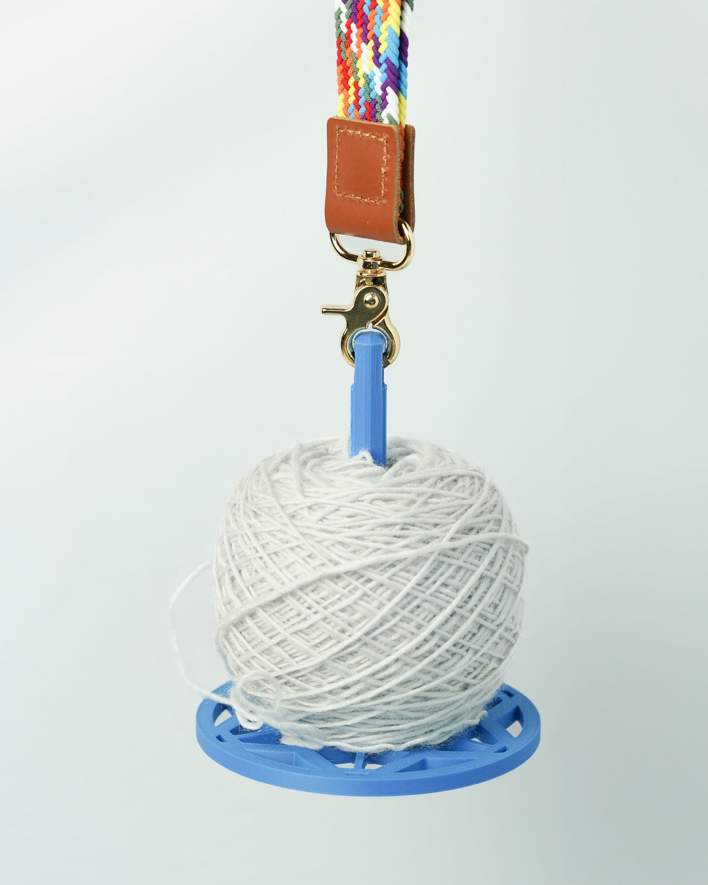 3D Printed Portable Yarn Holder blue