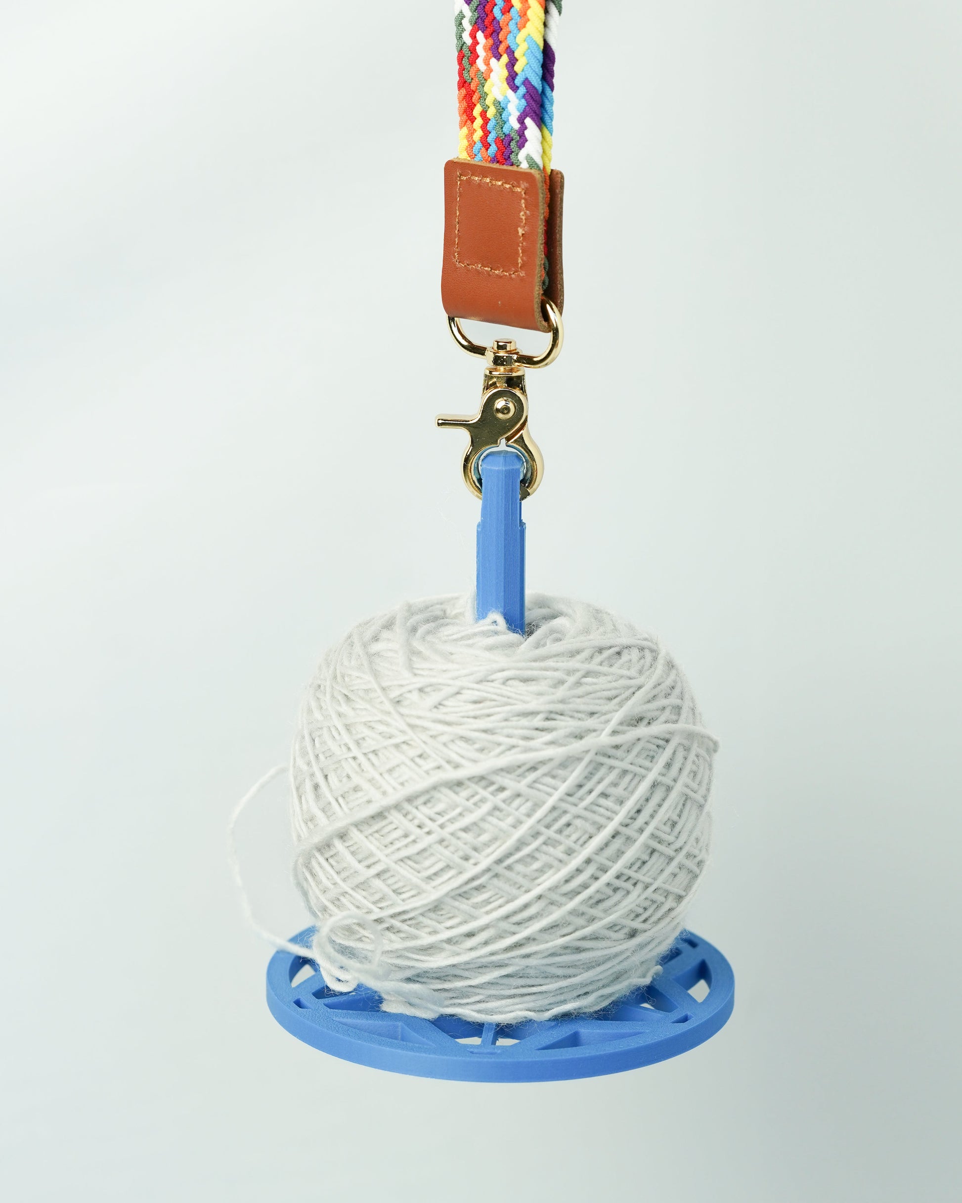 3D Printed Portable Yarn Holder blue
