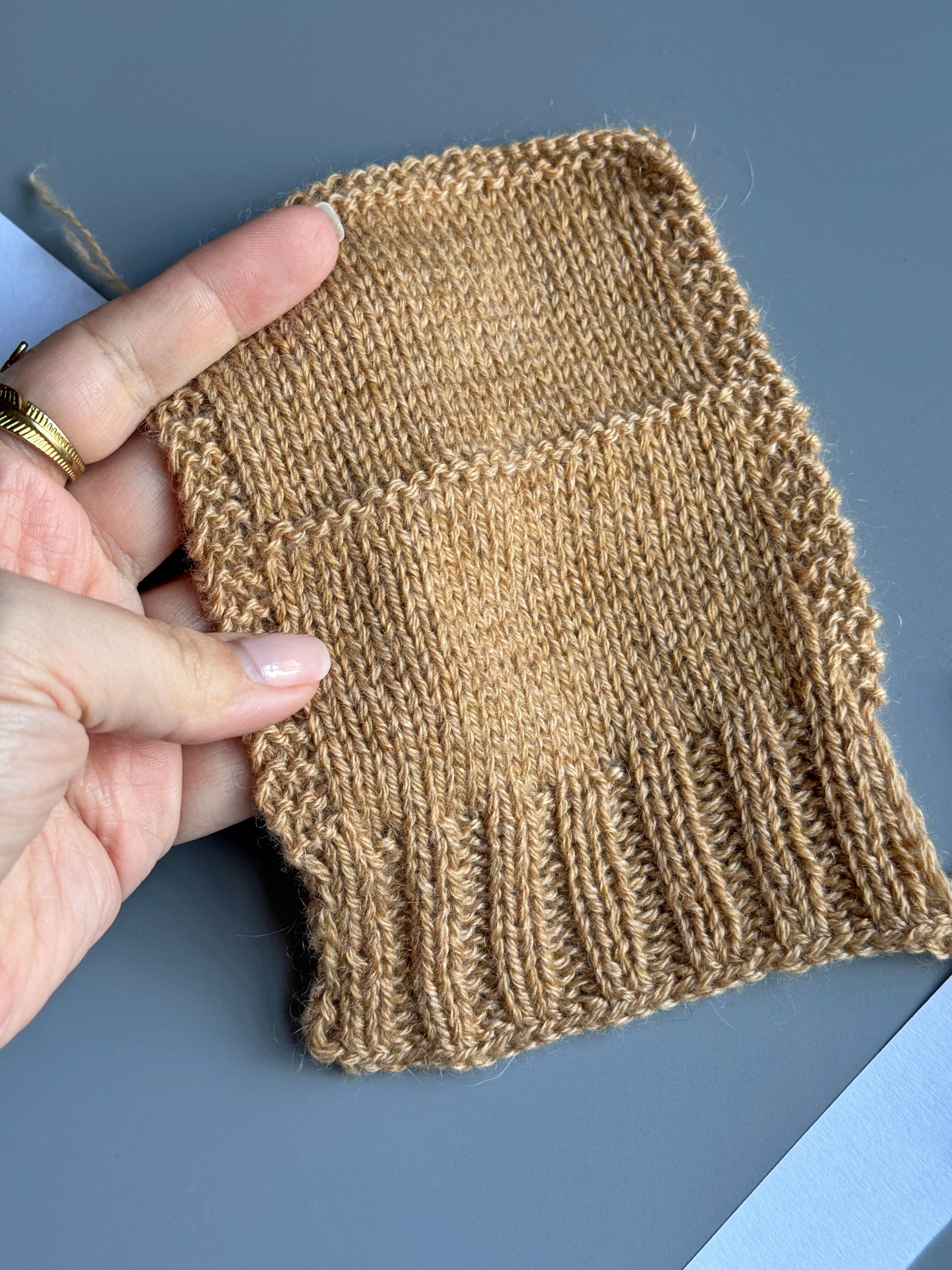 Filpucci Highland 100% Сarded Cashmere Yarn Camel.