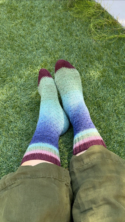 Gradient Socks – Digital Knitting Pattern | ColorPopCrafts