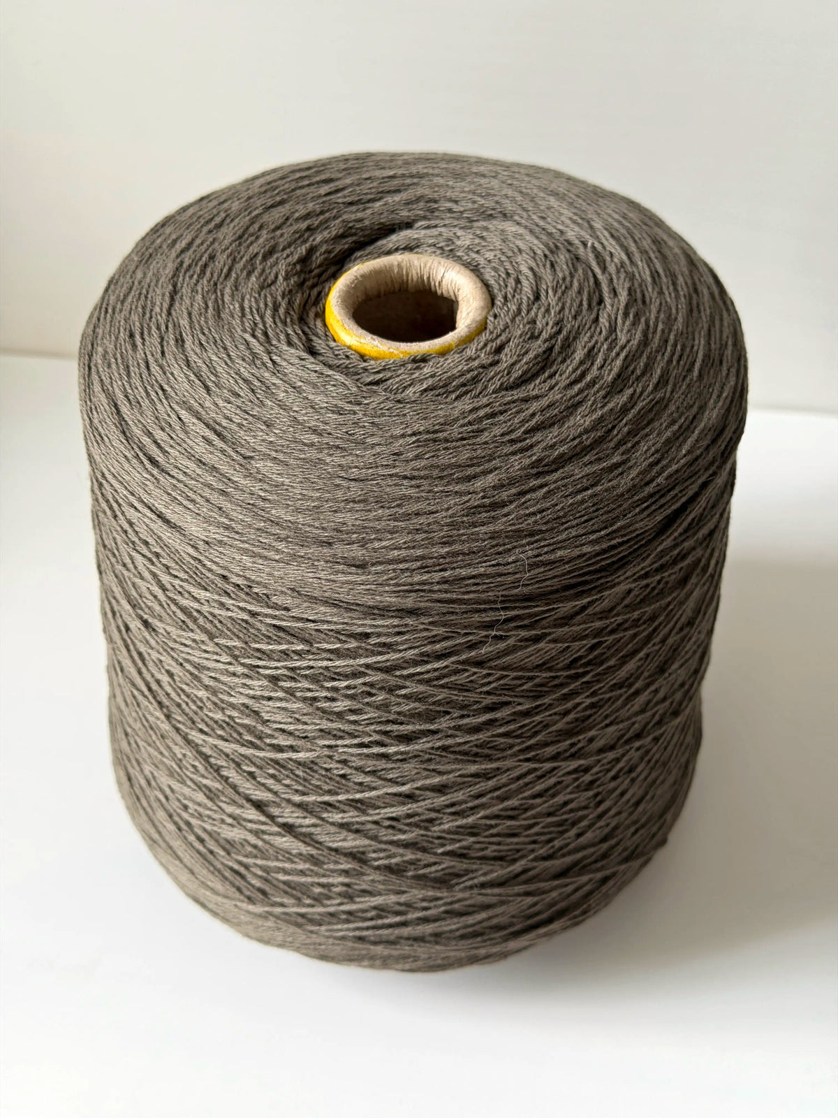 Lana Cashmere. Merino & Cashmere Luxury Yarn. Taupe