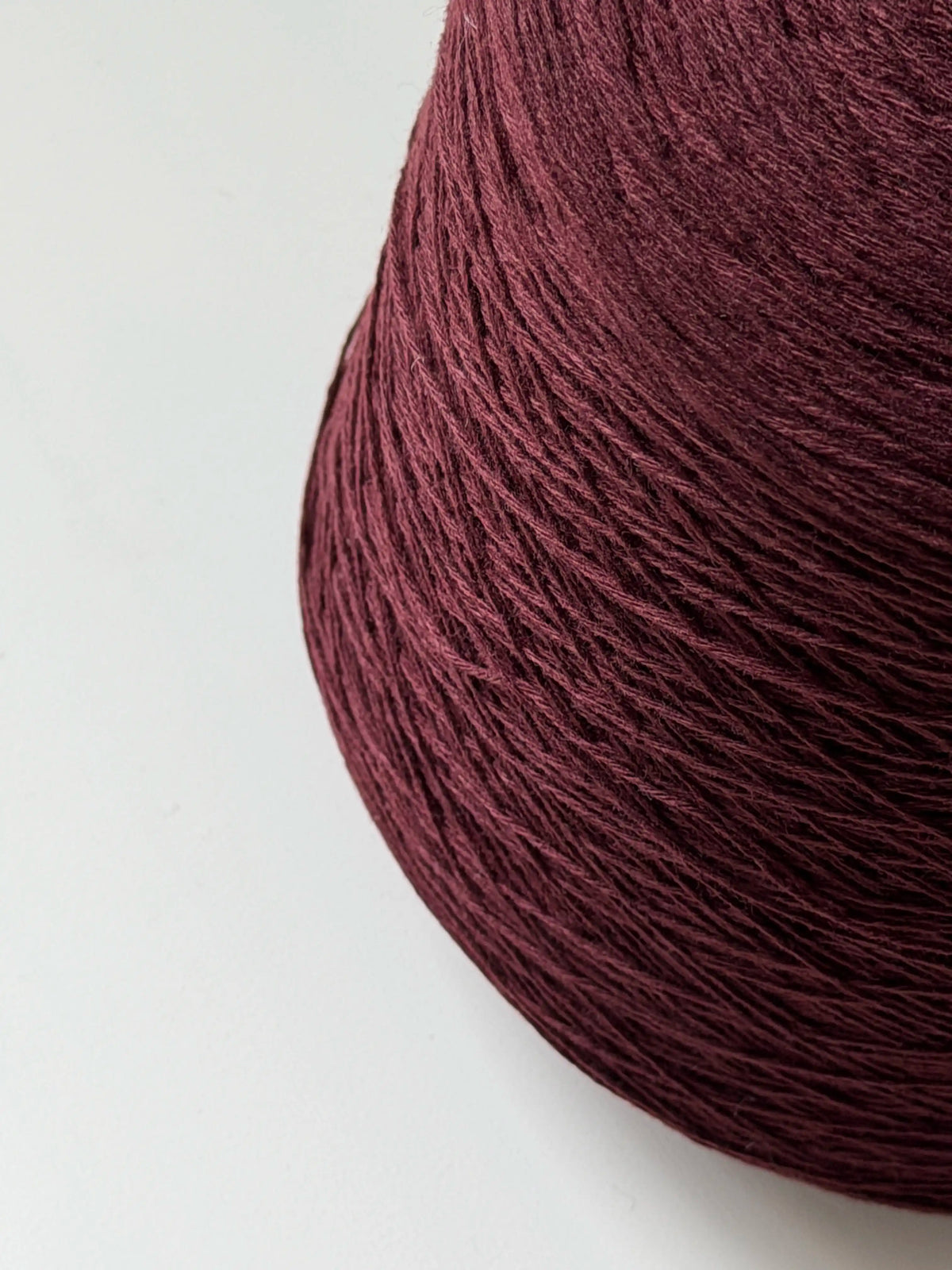 Lana Cashmere. Merino & Cashmere Luxury Yarn. Burgundy