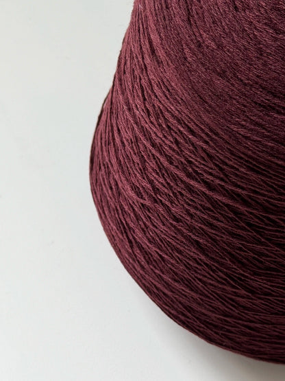 Lana Cashmere. Merino & Cashmere Luxury Yarn. Burgundy