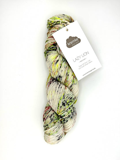 Hand-Dyed Sock Yarn UK – Lazy Lion Merino Nylon Fingering Yarn 100g