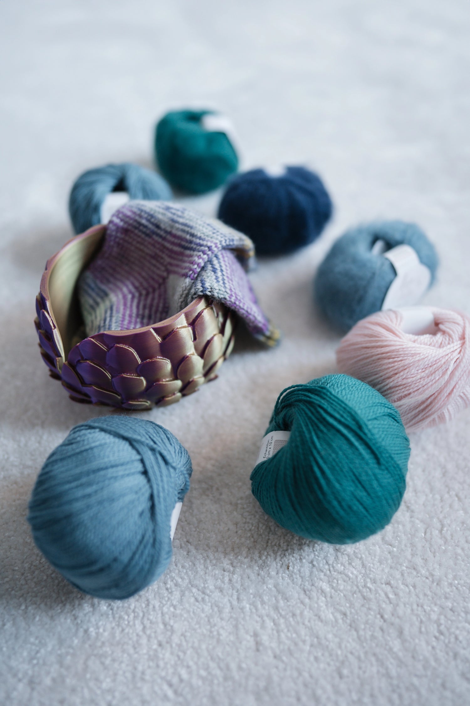 Merino Wool and dragon scale yarn bowl - ColorPopCrafts
