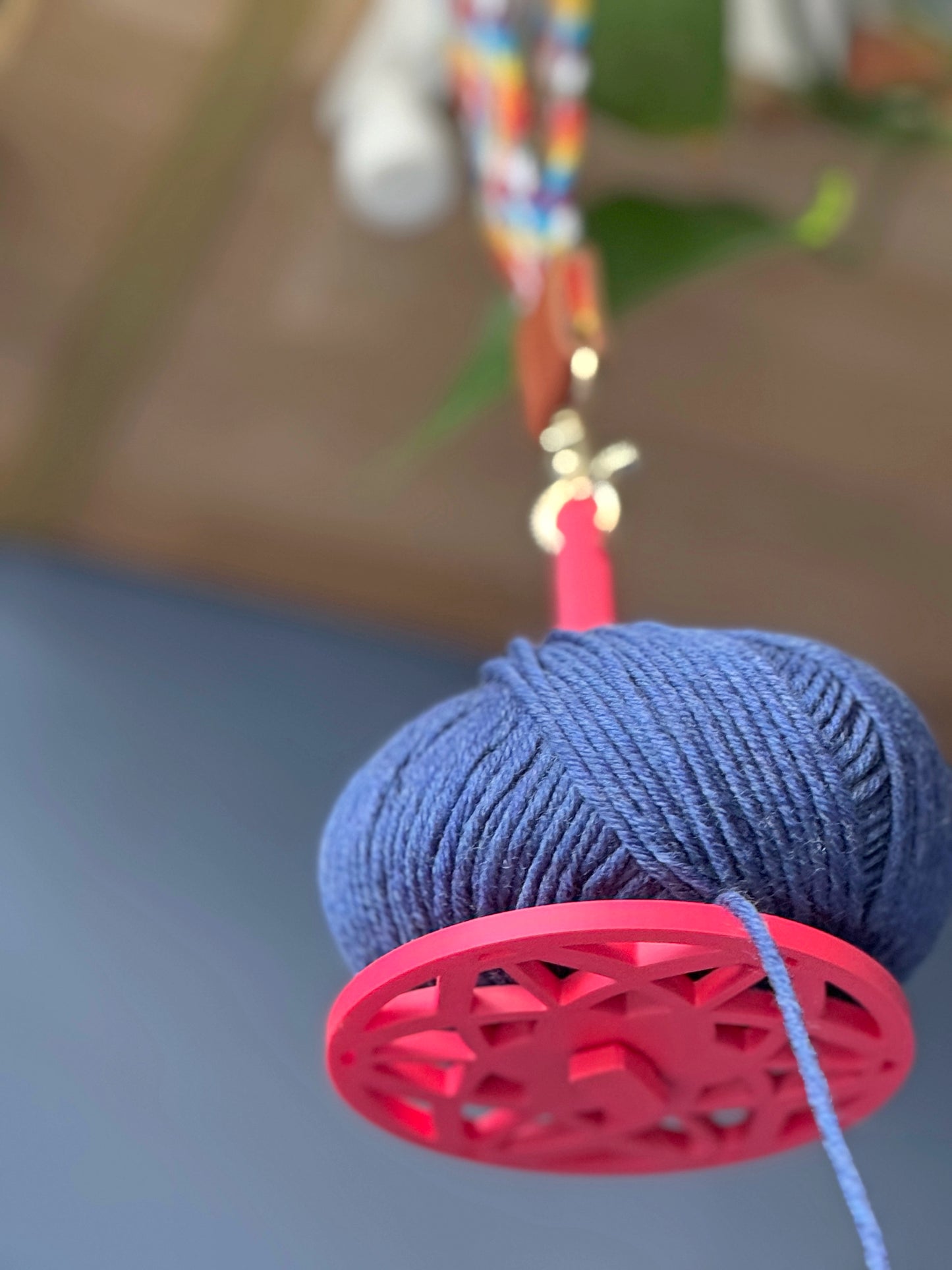 Portable Yarn Holder Bubblegum Pink | ColorPopCrafts