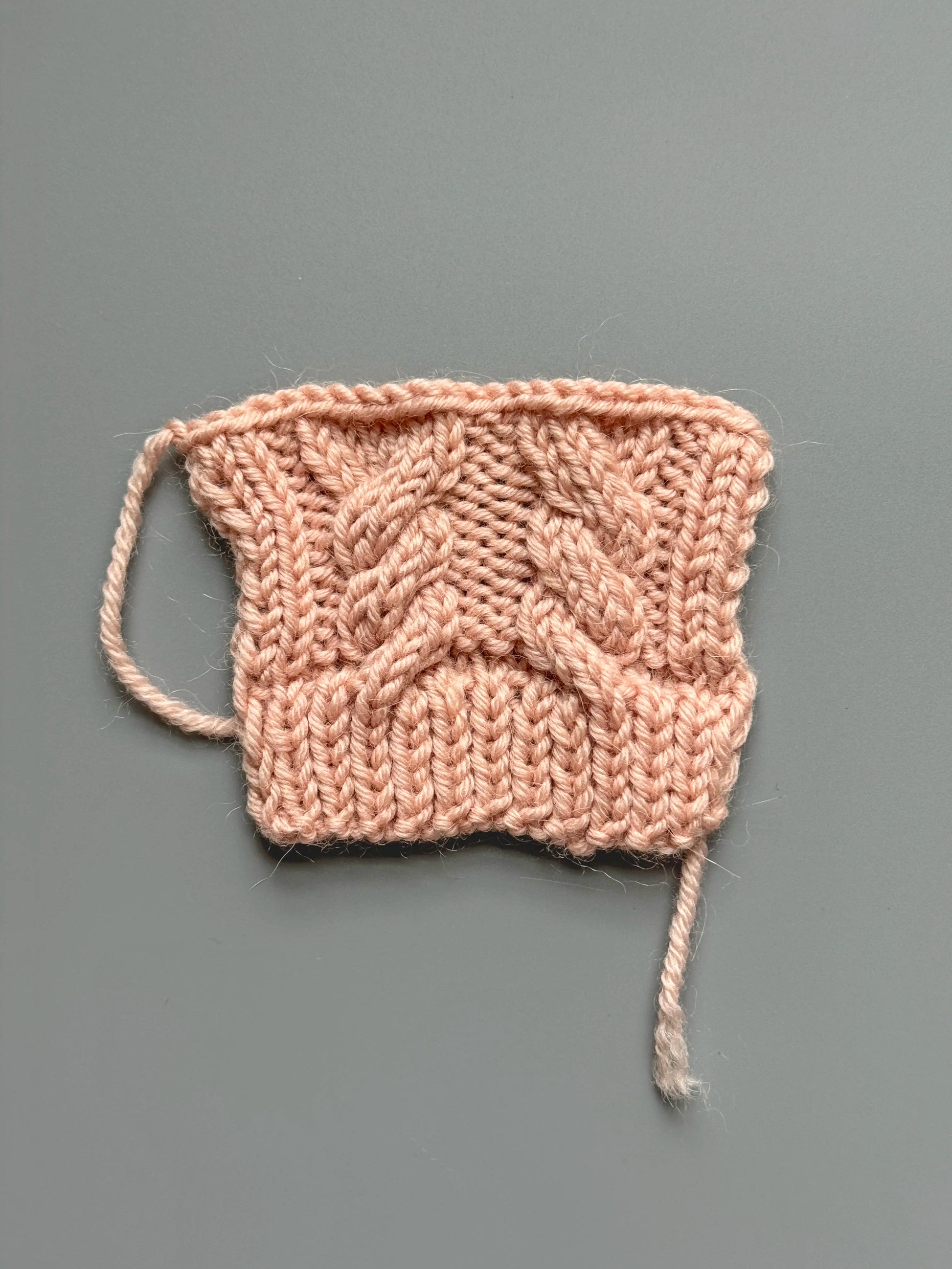 Queenotto Merino Wool & Alpaca Yarn | Soft Coral Swatch | ColourPopCrafts