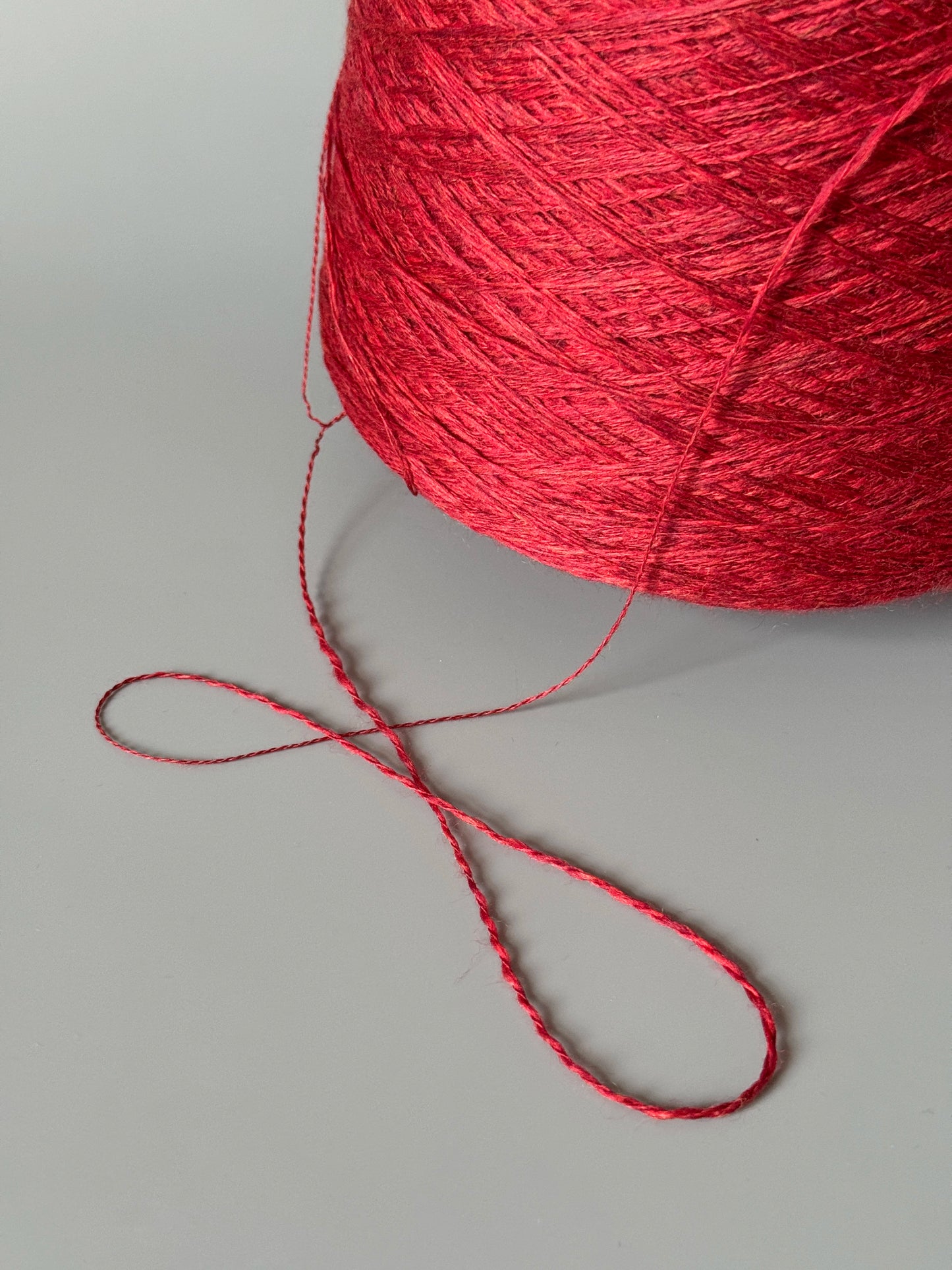 Zegna Baruffa Fiammato. 100% Virgin Wool. Red