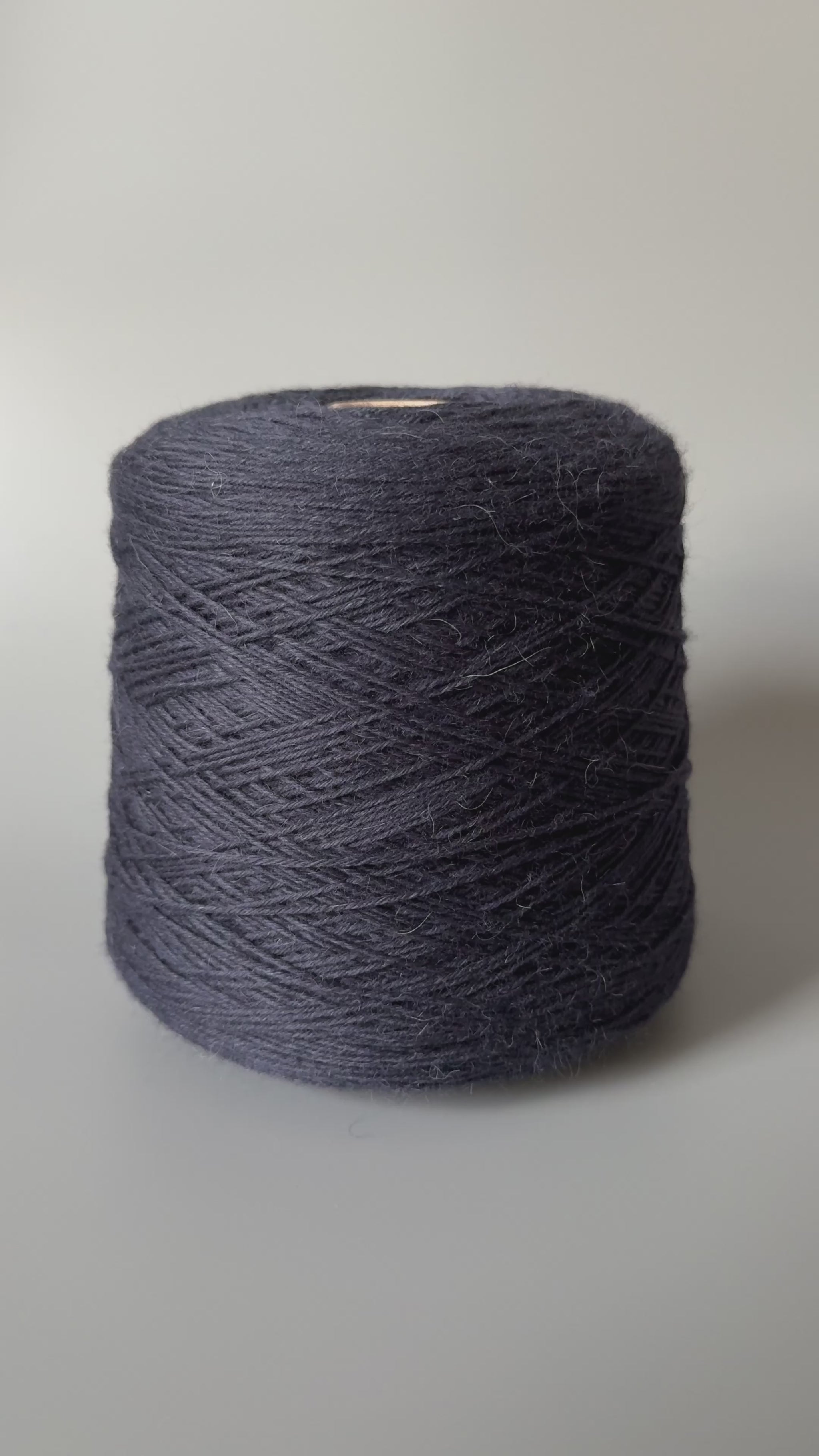 Queenotto Wool & Cashmere Yarn | Navy Blue
