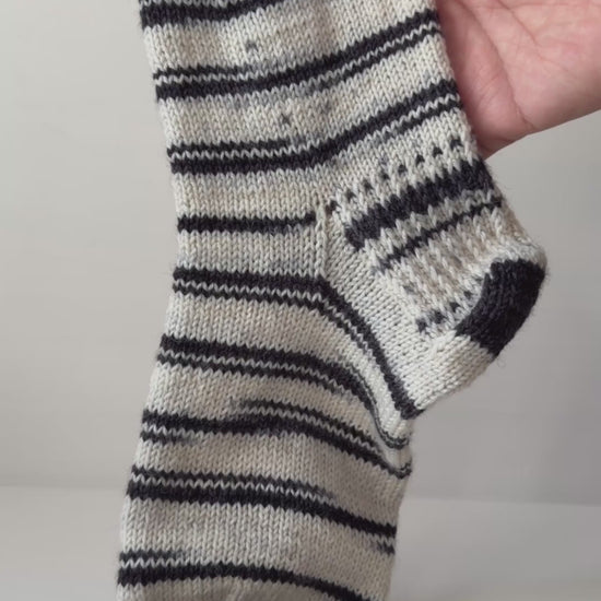 Kremke Lazy Lion Hand-Dyed Sock Yarn 4-ply