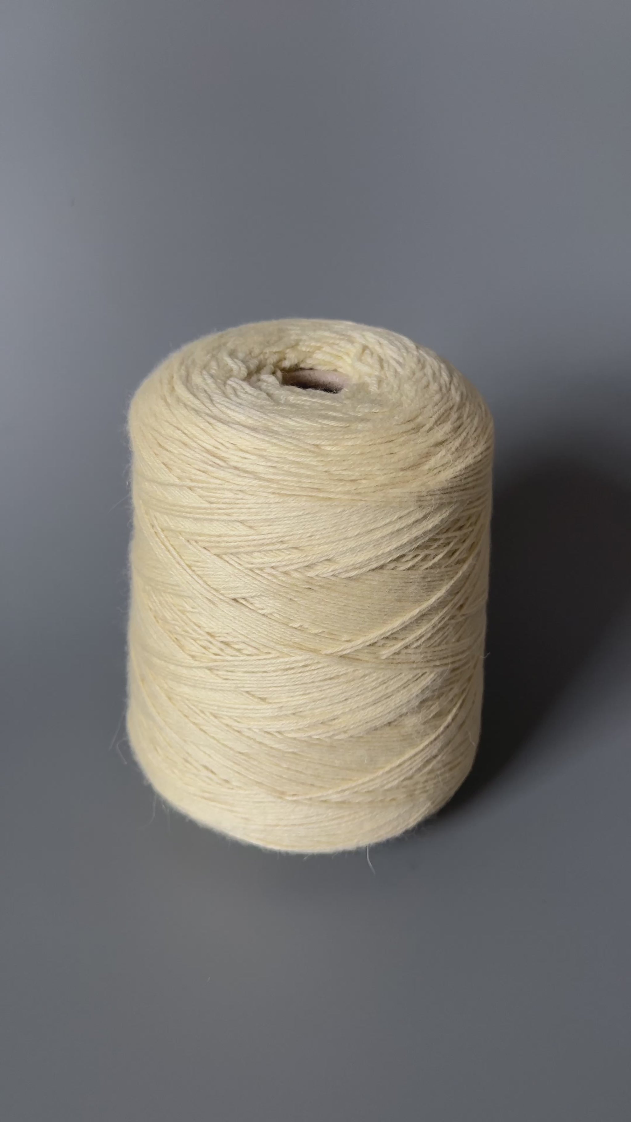 Queenotto Wool & Cashmere Yarn | Vanilla